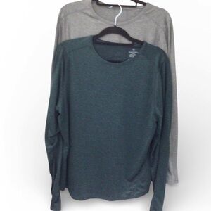 Sweaty Betty Women's Green and Gray Long Sleeve Tees